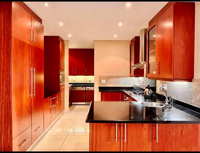 2 BEDROOM APARTMENT FOR SALE IN MORNINGSIDE